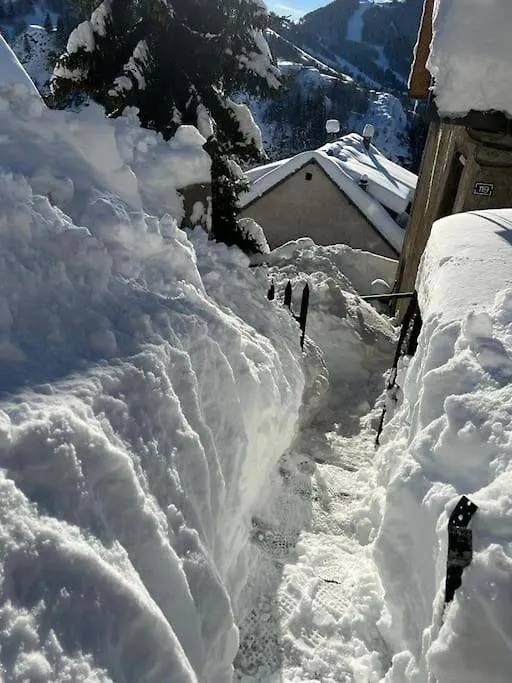 Les Astrances, Logement Dans Une Maison De Village Huez